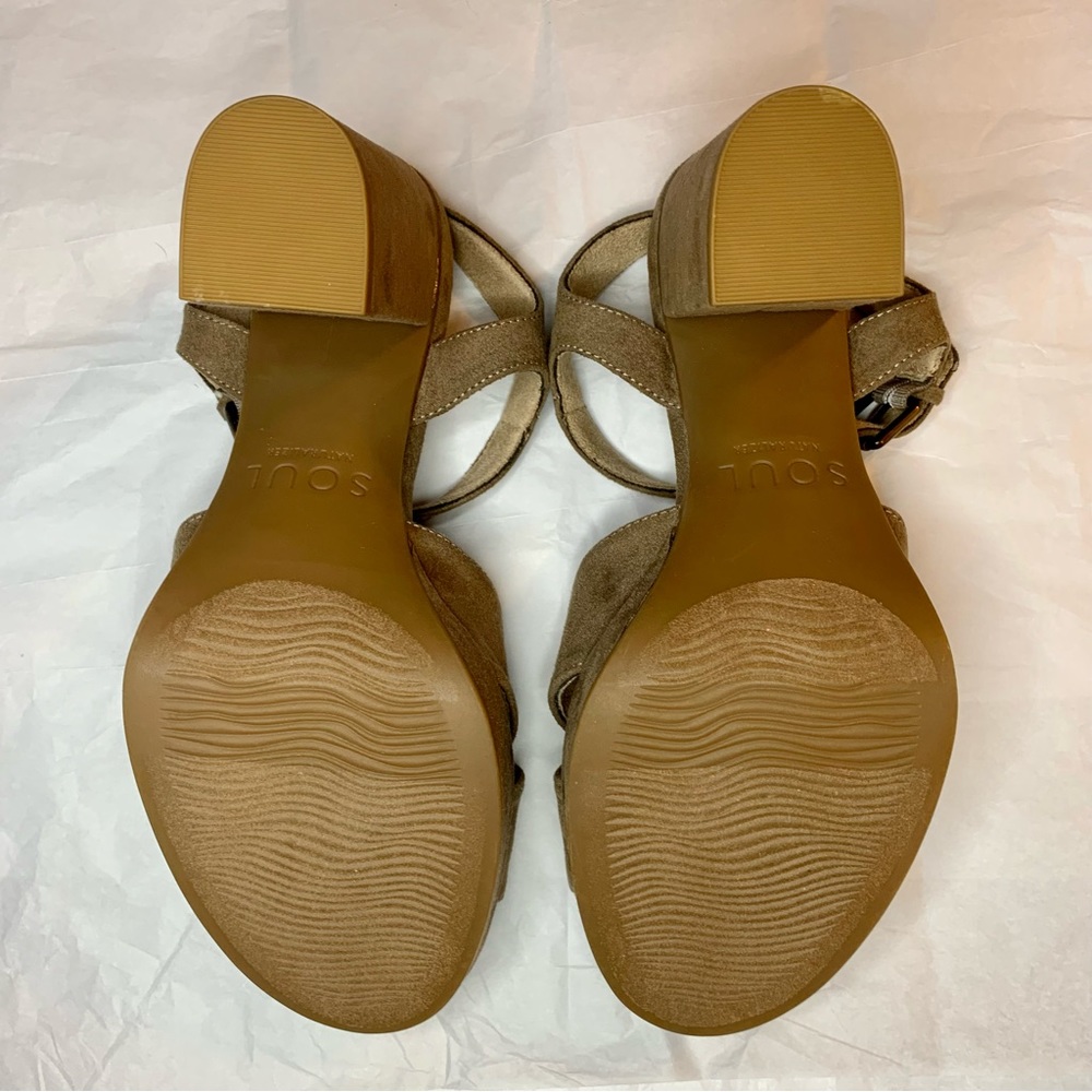 SOUL Naturalizer Taupe Block Heel Platform Sandal | 9M - Picture 10 of 13